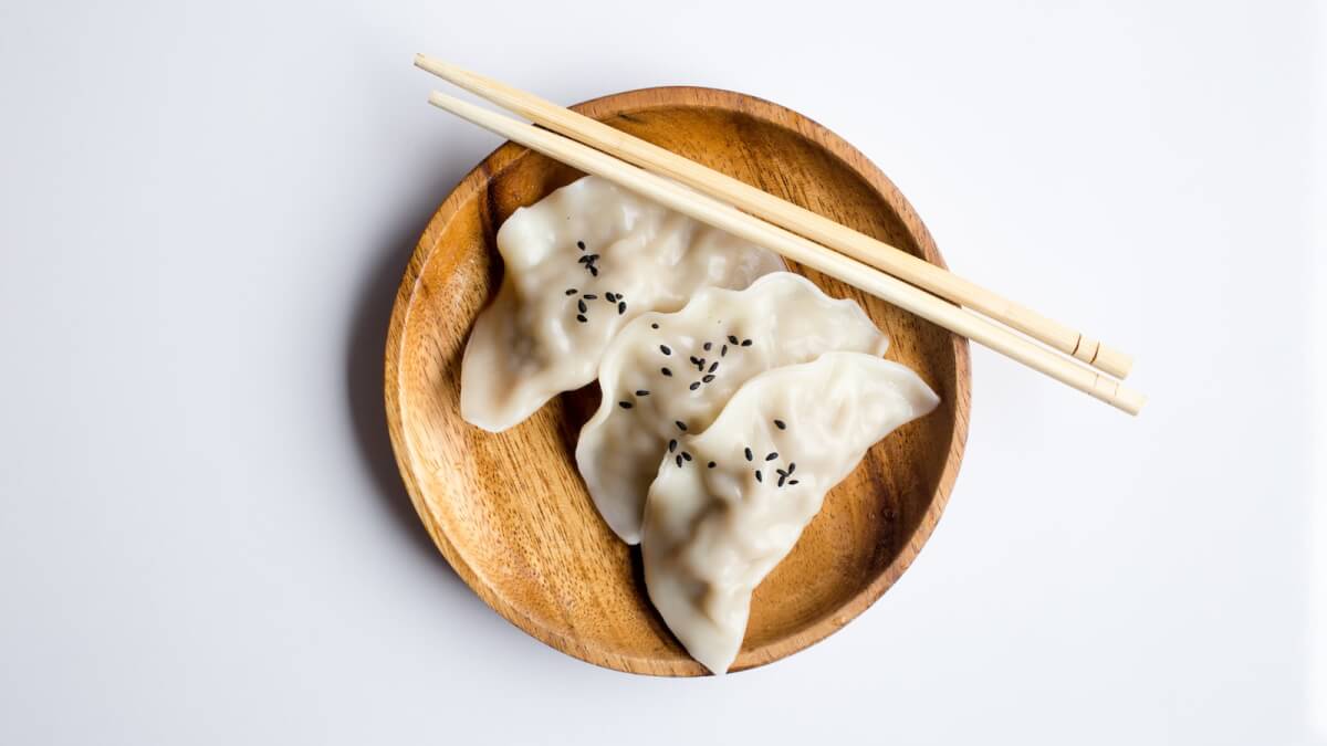 Taste the Tradition: The Secret to Delicious Dan Dan Noodles with Peanuts and Scallions at Taste of China Kitchen