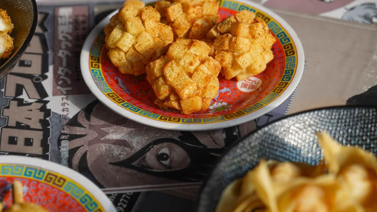 How to Make the Best Deep Fried Wontons with Vegetables and Savory Pork Filling